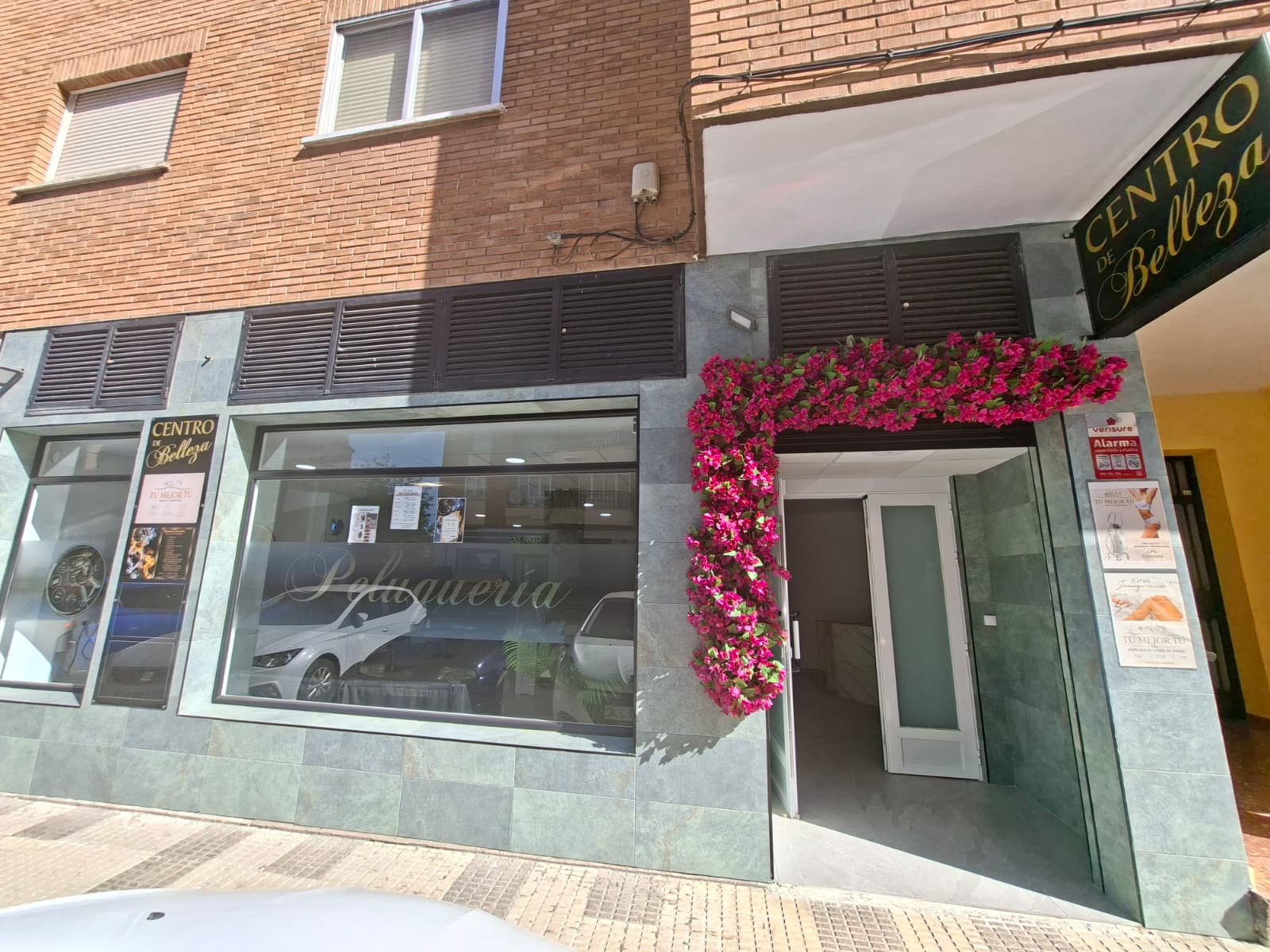Fachada del Centro de Belleza